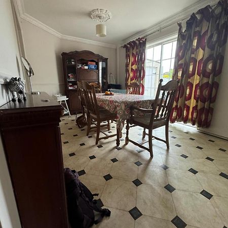Nice Double Room Near Omni Shopping Dublin Ngoại thất bức ảnh