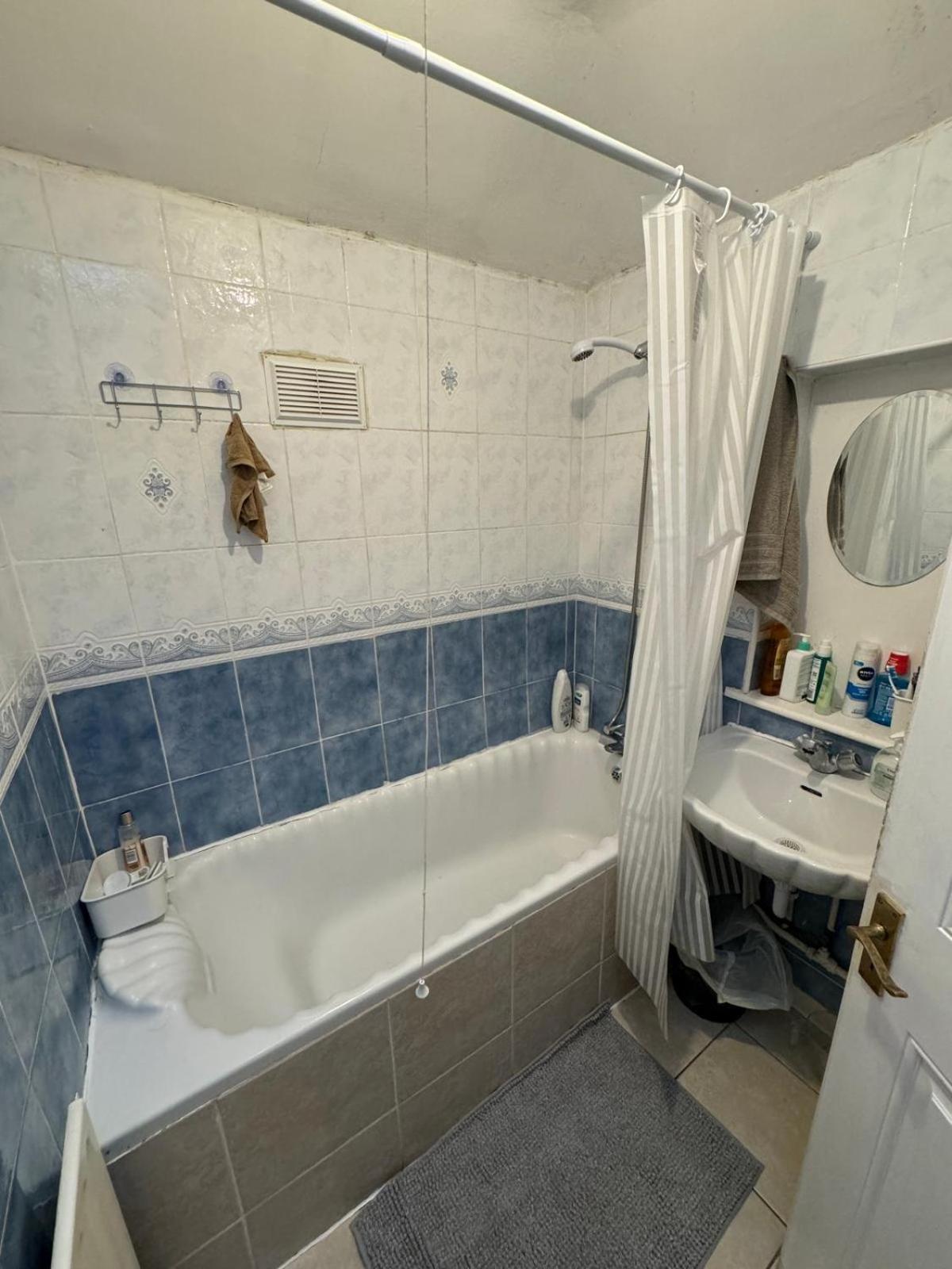 Nice Double Room Near Omni Shopping Dublin Ngoại thất bức ảnh